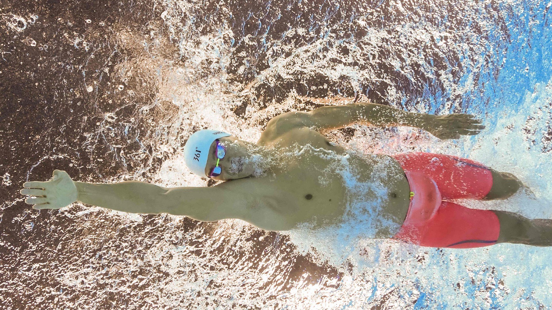 中国赛车手在国际耐力赛中夺冠,书写历史新篇章,中国 赛车手